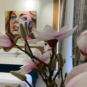 1-bedroom Z Kominkiem W Sercu Wrocławia Apartament Wrocław